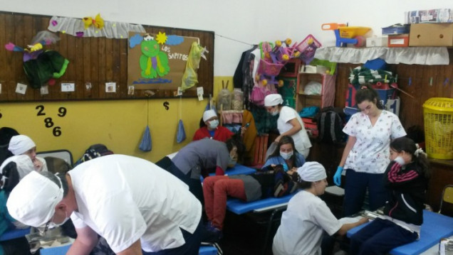 imagen Vista Flores - Tunuyán. Salud Bucal: asistencia a estudiantes de la escuela Malvinas Argentinas