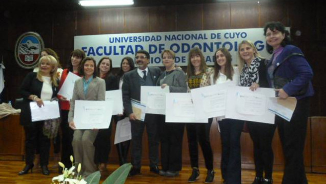 imagen Una nueva Colación de Grados en la Facultad de Odontología