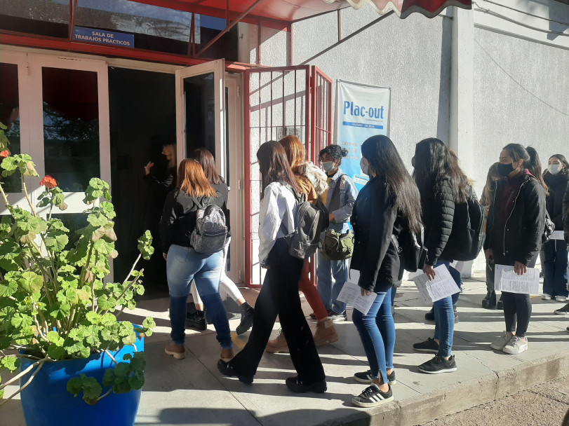 imagen Los aspirantes a la carrera de Odontología, tuvieron su facultad abierta