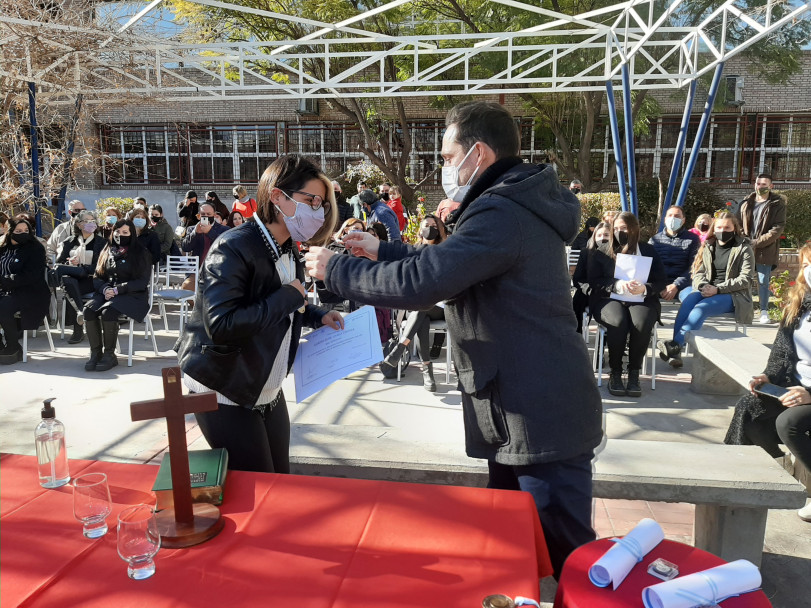 imagen ¡Nuevo Juramento y cambio de Abanderados, en los jardines de la FO!