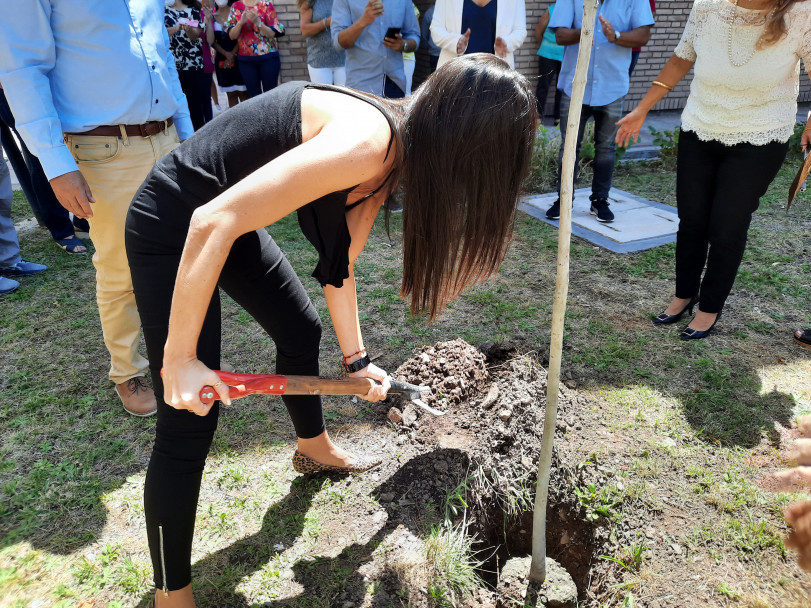 imagen La FO, renovó y acondicionó su Mini Bus para brindar Salud Bucal