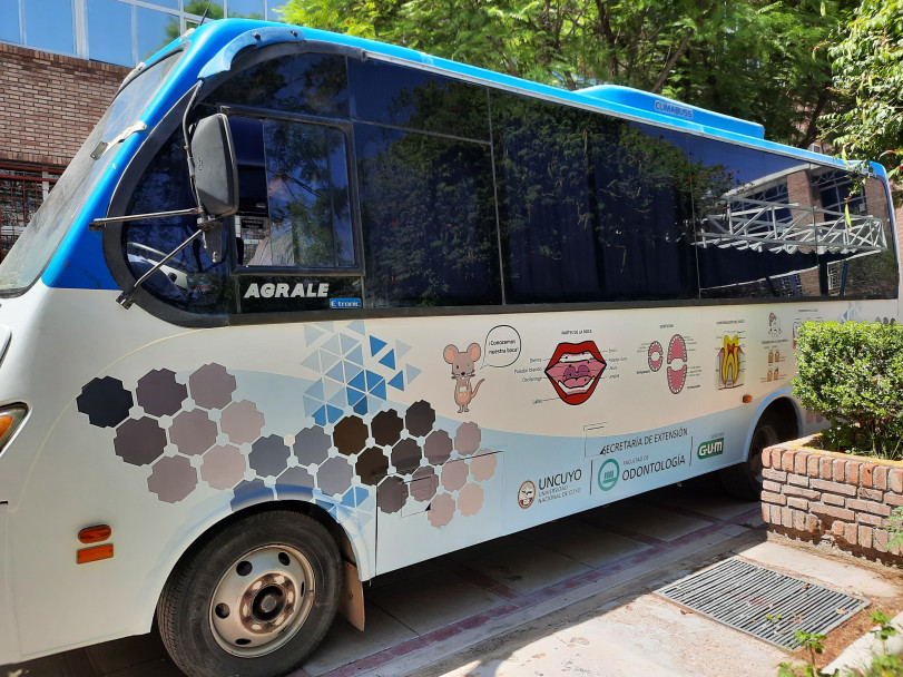 imagen La FO, renovó y acondicionó su Mini Bus para brindar Salud Bucal