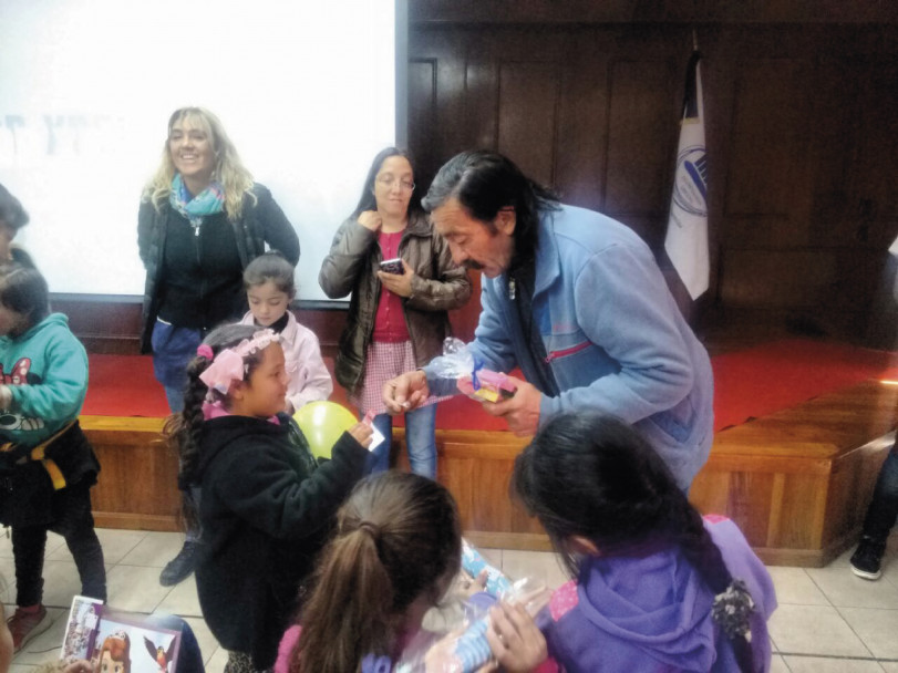 imagen La FO festejó el Día del Niño con premios, visitas y pequeñas sonrisas.