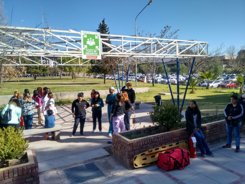 imagen La Facultad de Odontología, realizó un simulacro de contingencia