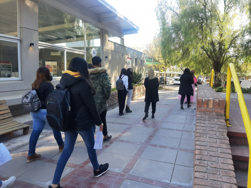 imagen Los aspirantes a la carrera de Odontología, tuvieron su facultad abierta