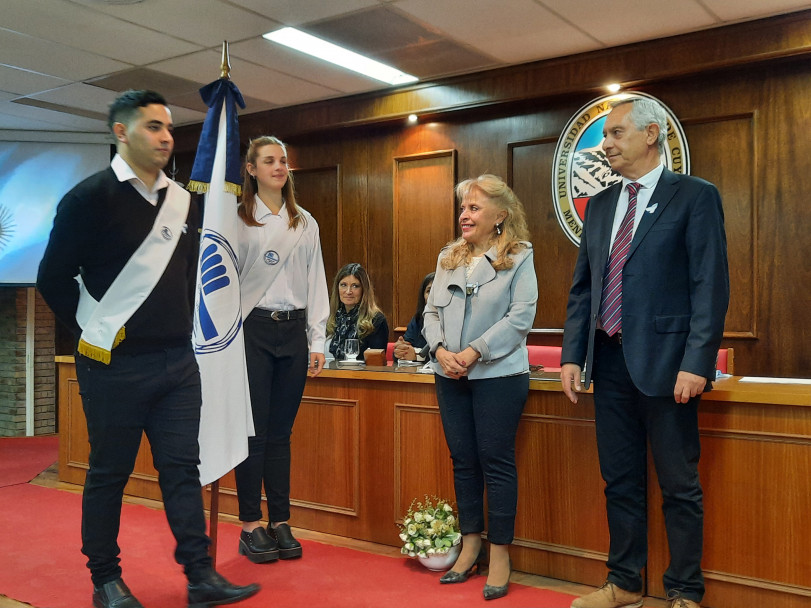 imagen Nuevo Juramento y cambio de Abanderados en la FO