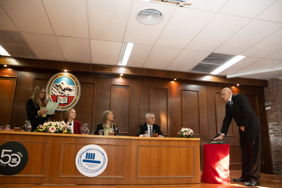 imagen Asumieron las nuevas autoridades de la Facultad de Odontología para el período 2026-2030