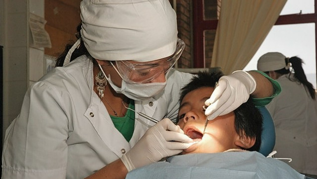 imagen Ofrecen prevención y atención en salud bucal a población vulnerable