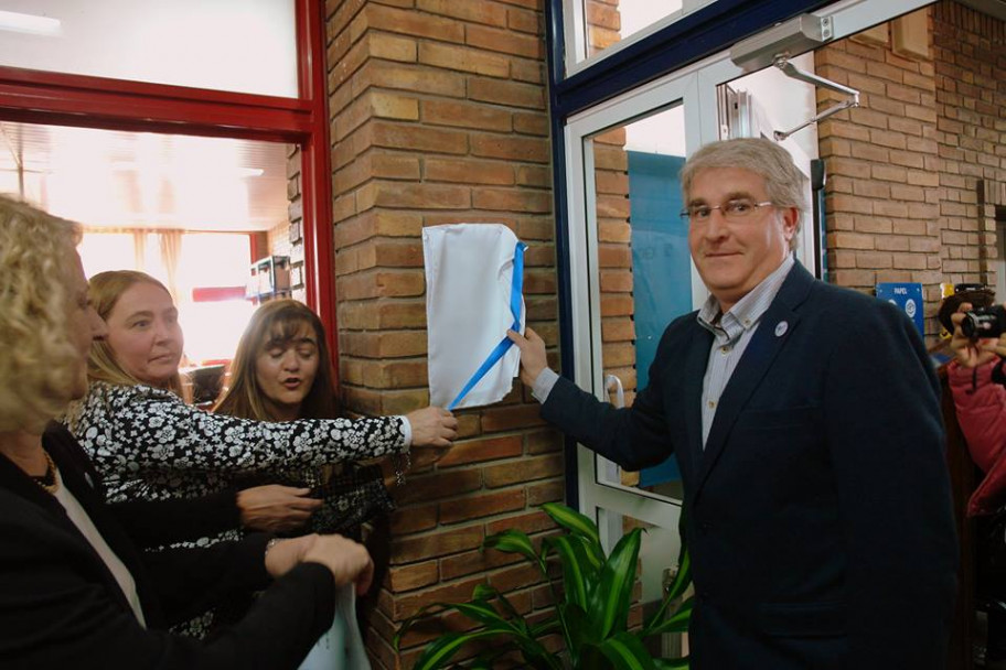 imagen ODONTOLOGÍA REESTRENA SU BIBLIOTECA Y SALAS DE ESTUDIO PARA ALUMNOS Y PROFESORES