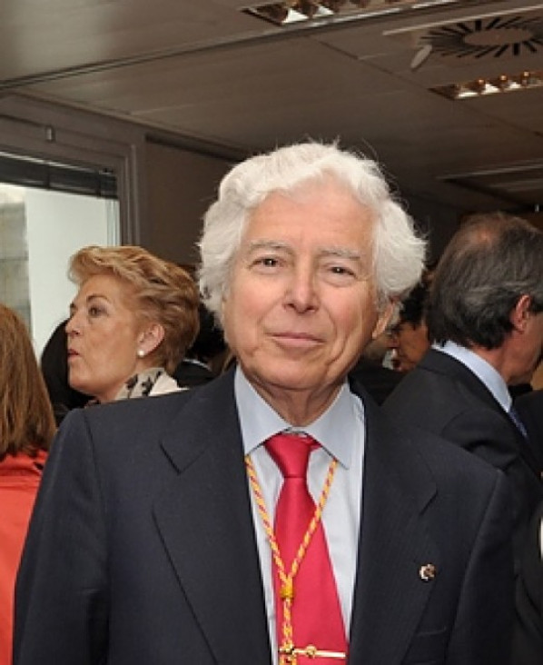 imagen Honoris Causa de la UNCuyo para fundador de Dentistas sin Fronteras