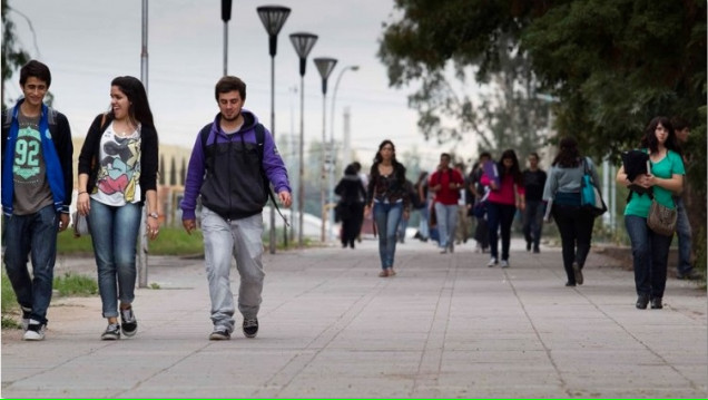 imagen Ingresantes a la UNCuyo pueden inscribirse a becas 