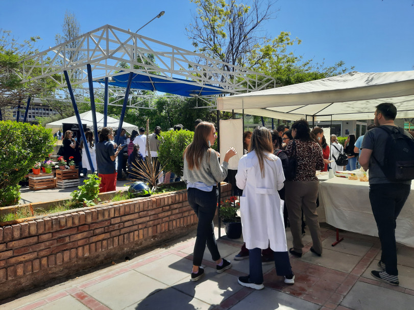 imagen Se llevó a cabo la Semana de la Odontología Latinoamericana en la FO