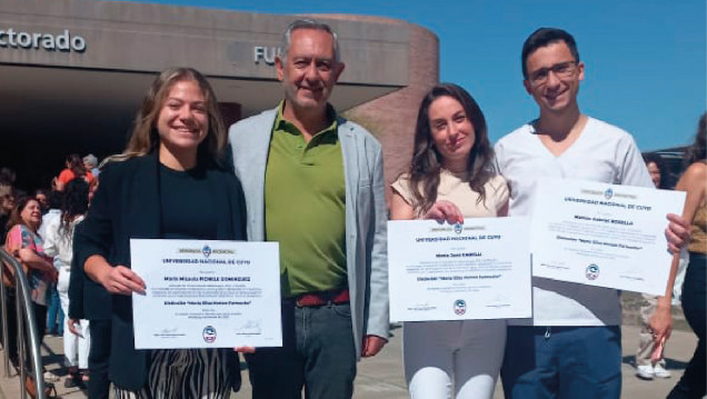 imagen Estudiantes de nuestra FO, recibieron la distinción María Elisa Norton Farmache