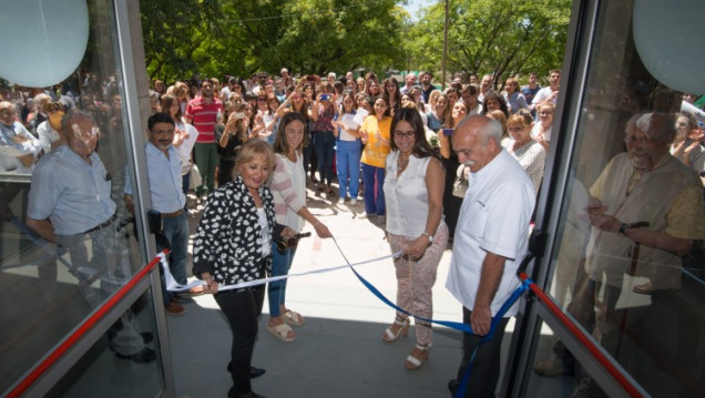 imagen ¡Inauguramos Sala de Espera y Centro de Investigación!