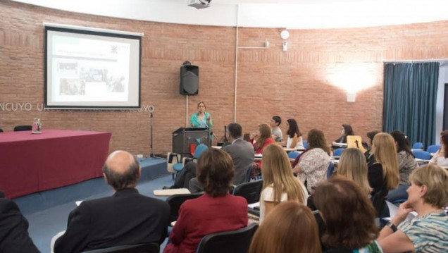 imagen Académicos de Cuyo debatieron sobre la Educación Superior de la región