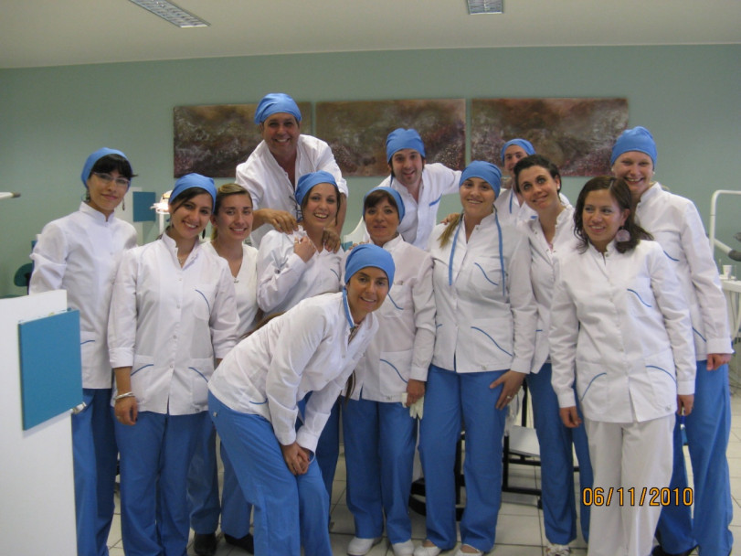 imagen  La carrera de Postgrado Especialización en Odontología para el Niño y Adolescente ha sido acreditada por CONEAU por 6 años con categoría B
