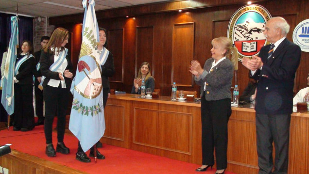 imagen Juramento y cambio de Banderas