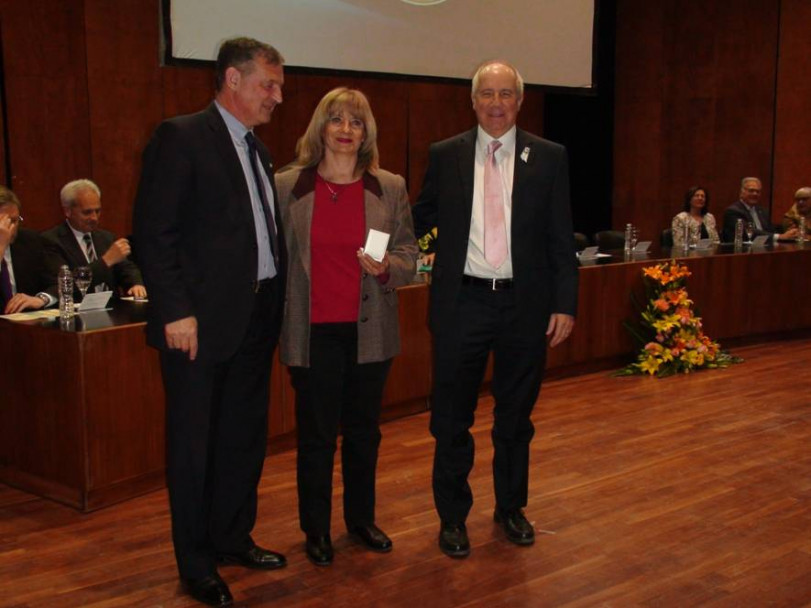 imagen Docentes y Personal de la FO, recibieron medallas en el 78 º Aniversario de la UNCuyo