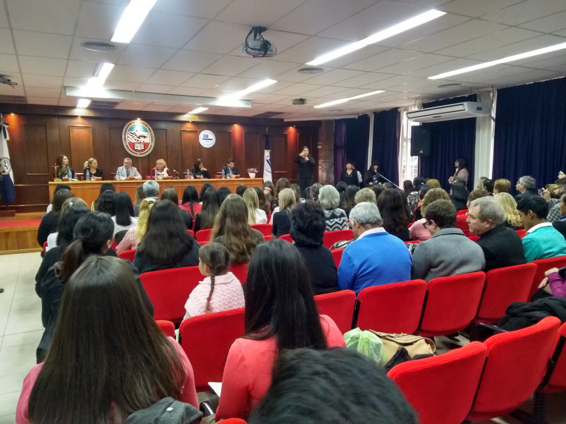 imagen Juraron nuevos egresados de la Facultad de Odontología