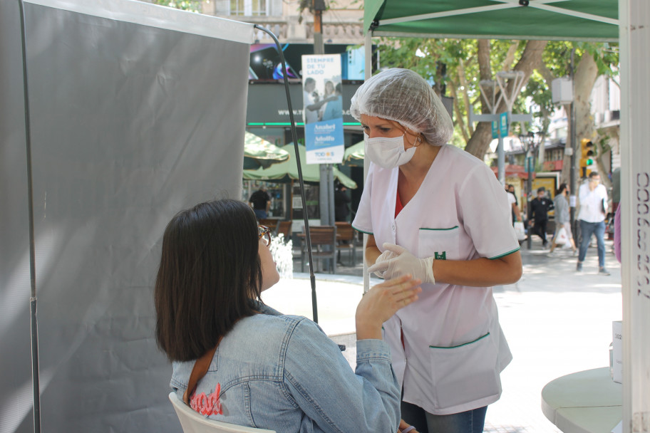 imagen Cáncer de Boca: docentes y estudiantes hicieron controles y difundieron medidas de prevención