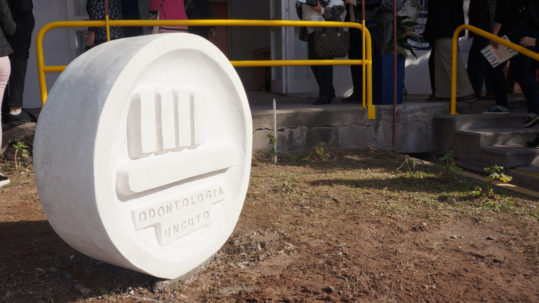 imagen ¡La innovación tecnológica llegó a la Facultad de Odontología!