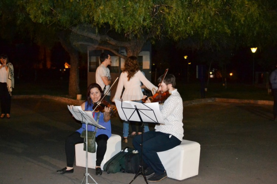 imagen La Facultad de Odontología estuvo presente en la Feria Oferta de Posgrado