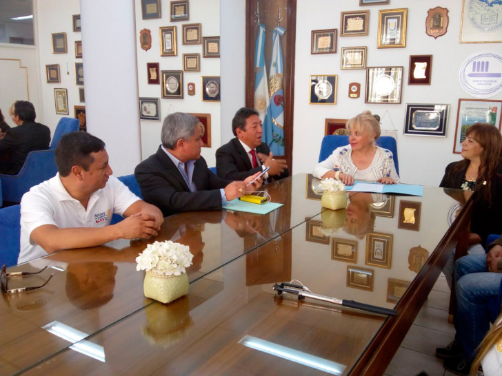 imagen El Rotary de Huaraz - Perú, visitó la FO y generó vínculos para compartir acciones de salud bucal