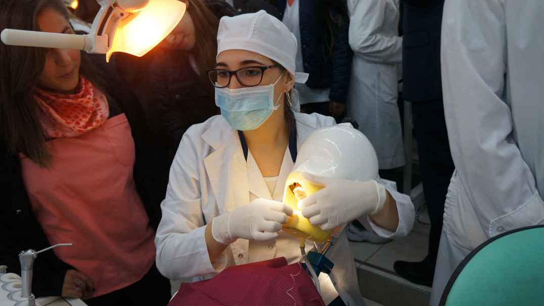 imagen ¡La innovación tecnológica llegó a la Facultad de Odontología!