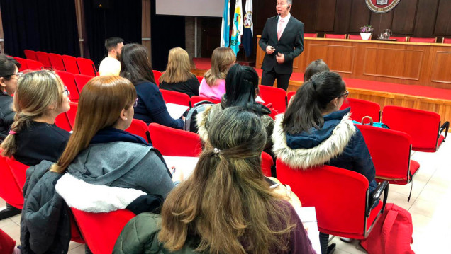 imagen El Dr. Rodolfo David Molano Valencia dictó un curso sobre anestesia local