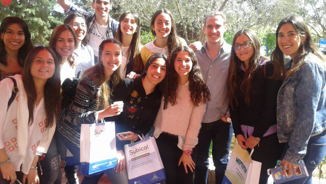 imagen Las Jornadas UNCUMEN 2017 se hicieron presentes en la Facultad de Odontología