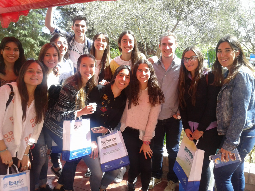 imagen Las Jornadas UNCUMEN 2017 se hicieron presentes en la Facultad de Odontología