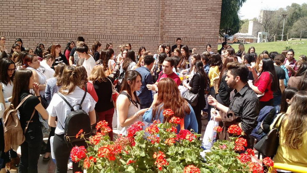 imagen Las Jornadas UNCUMEN 2017 se hicieron presentes en la Facultad de Odontología